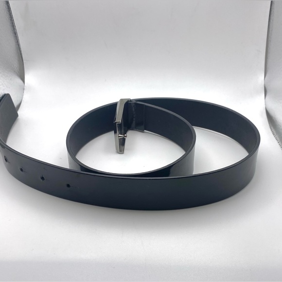 👑- 💃🥂💃WOMEN'S BURBERRY BLACK PATENT LEATHER BELT WITH SILVER BUCKLE 🥂💃🥂 - Picture 9 of 10